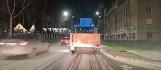 Уборка улиц и дорог спецтехникой и дорожными уборочными машинами стоимость услуг и где заказать - Красноярск