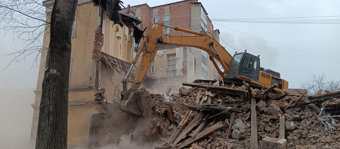 Услуги по сносу и демонтажу старых домов, строений и сооружений в Минусинске